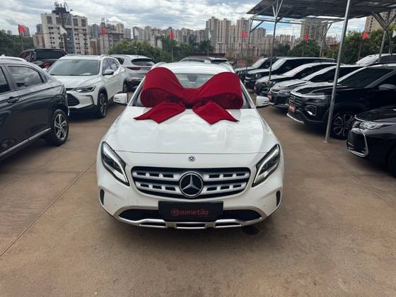 MERCEDES-BENZ GLA 200 1.6 CGI FLEX ADVANCE 7G-DCT MERCEDES-BENZ GLA 200 1.6 CGI FLEX ADVANCE 7G-DCT